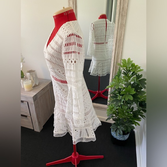 SIZE 10 SHEIKE MELROSE WHITE LACE DRESS - Picture 9 of 9